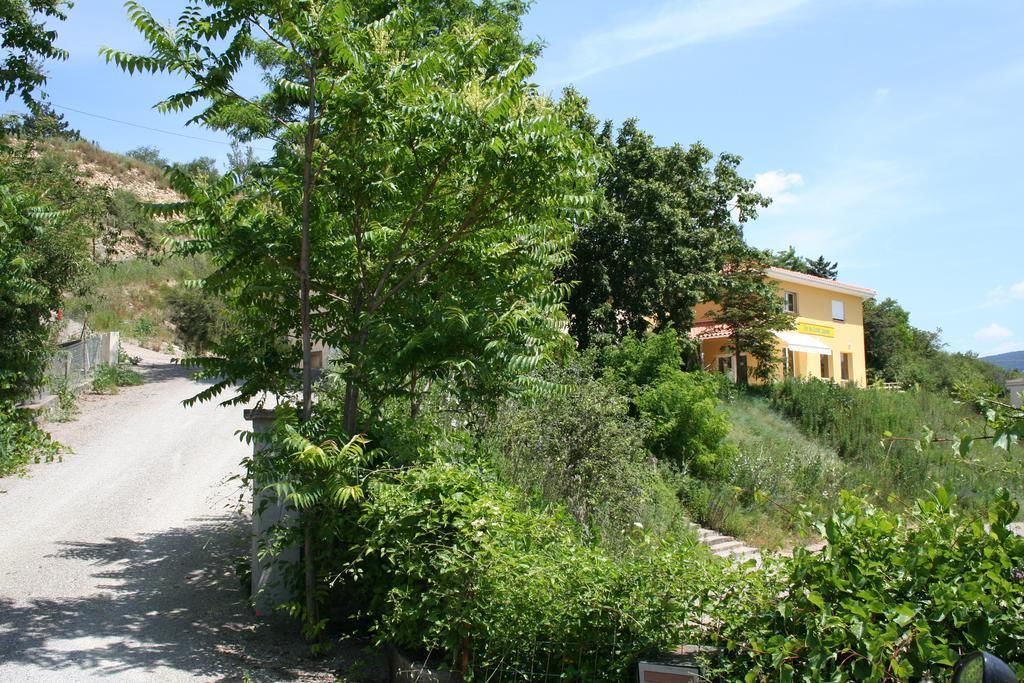 Gite Des Grands Causses Villa Millau Exterior photo